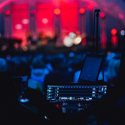 sonorisation, eclairage, mise en lumiere de votre evenement